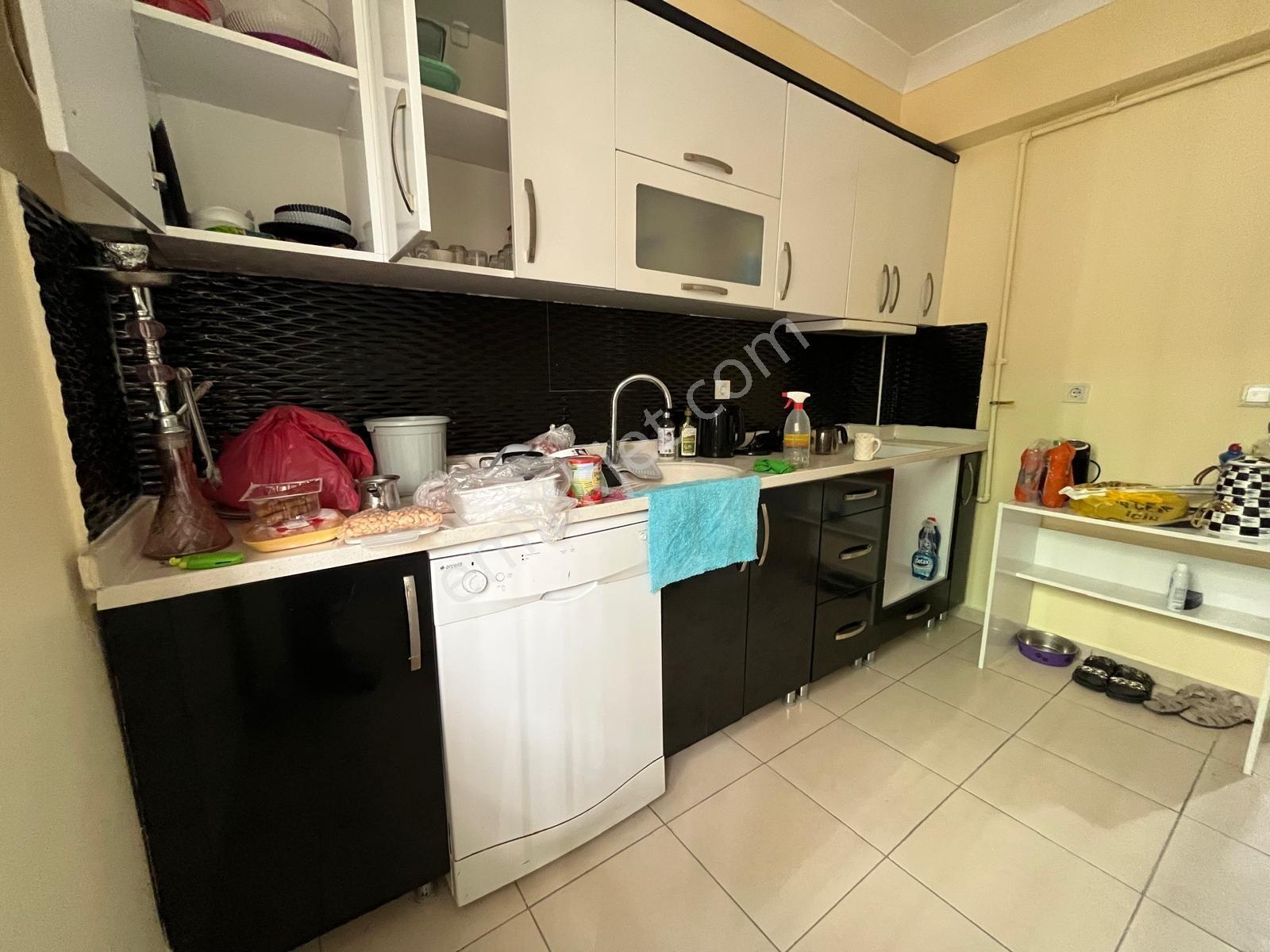 Cumhuriyet Gayrimenkulden 2+1 Metro Yakını Satılık Daire — fotoğraf 22