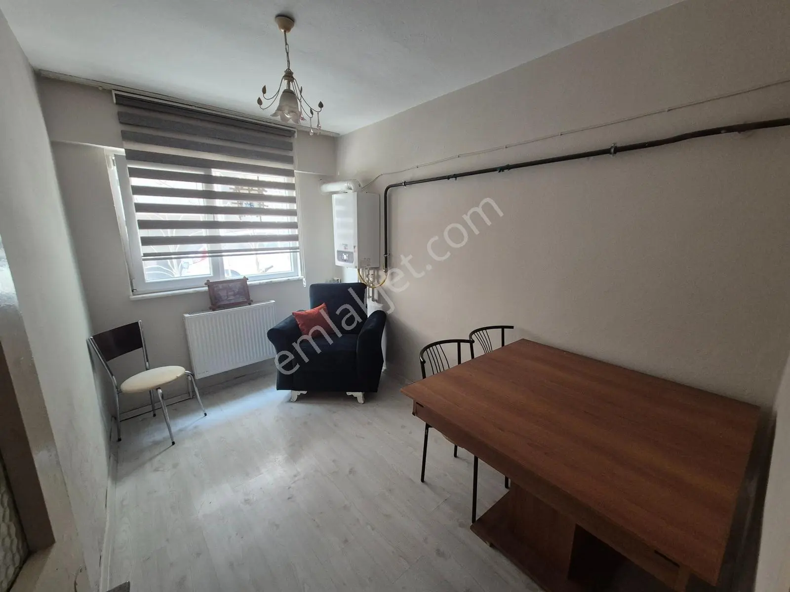 İsmail Şirinden Eski Pazar Cad.merkezi Konumda 3+1 Daire — fotoğraf 3