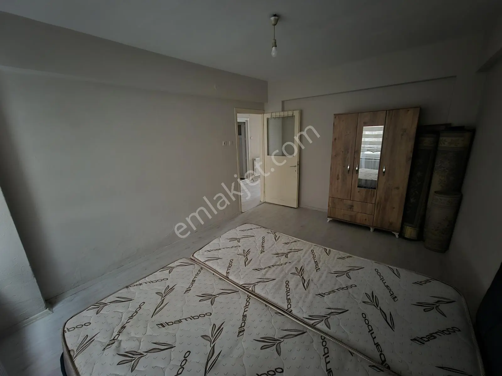 İsmail Şirinden Eski Pazar Cad.merkezi Konumda 3+1 Daire — fotoğraf 5