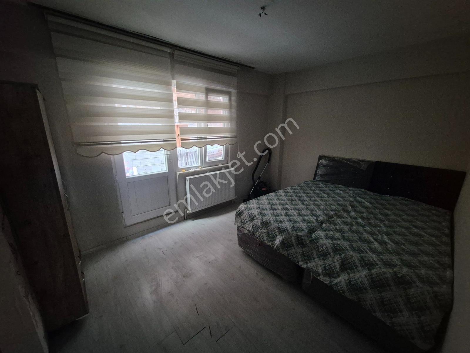 İsmail Şirinden Eski Pazar Cad.merkezi Konumda 3+1 Daire — fotoğraf 7