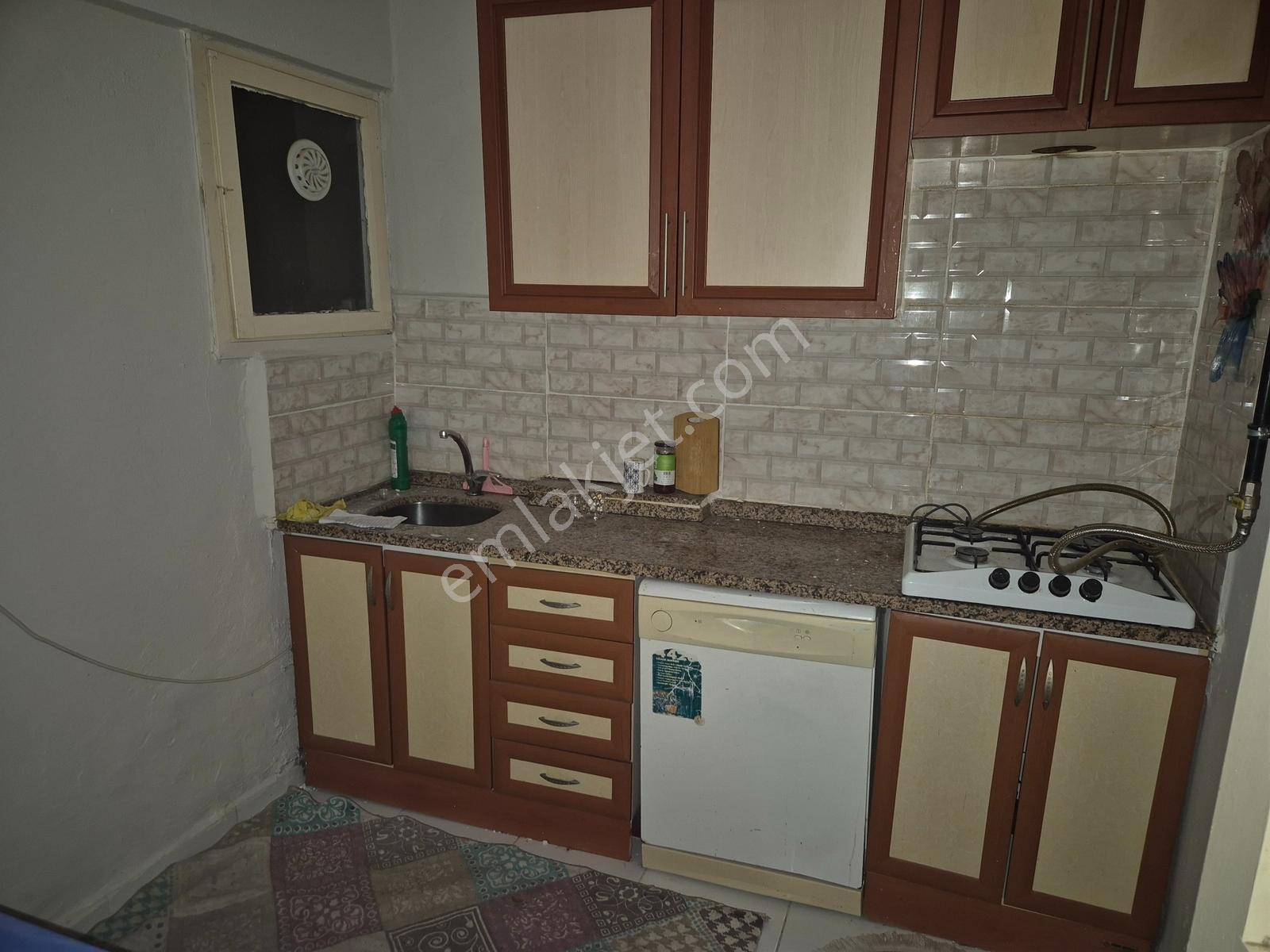 İsmail Şirinden Eski Pazar Cad.merkezi Konumda 3+1 Daire — fotoğraf 9