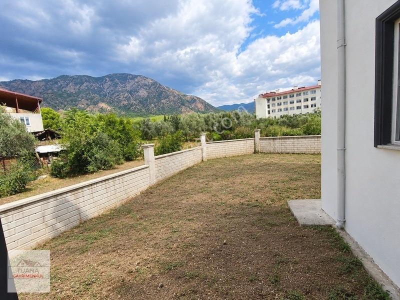 Tuana Emlak'tan Toparlar Mahallesi'nde Kiralık 1+1 Daire — fotoğraf 3
