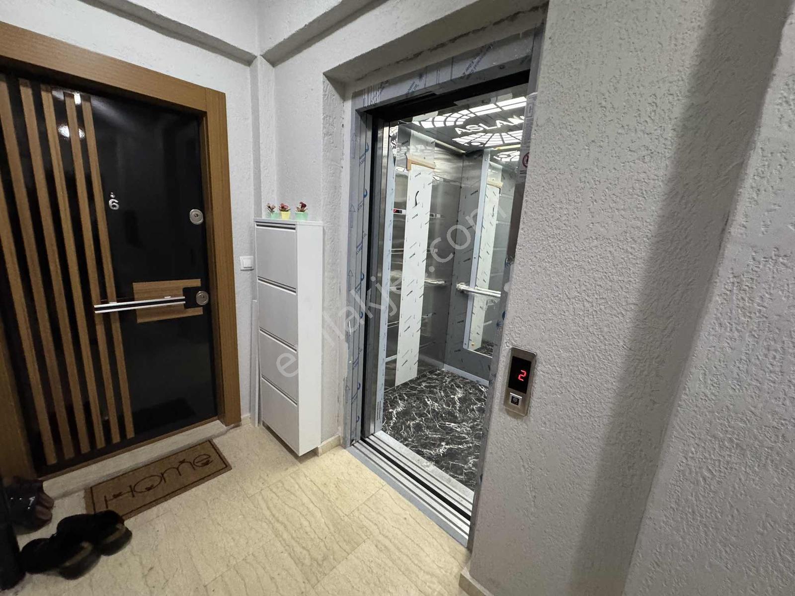 Sancaktepe Atatürk Mahallesinde Kapalı Otopark Olan 2+1 Daire — fotoğraf 10