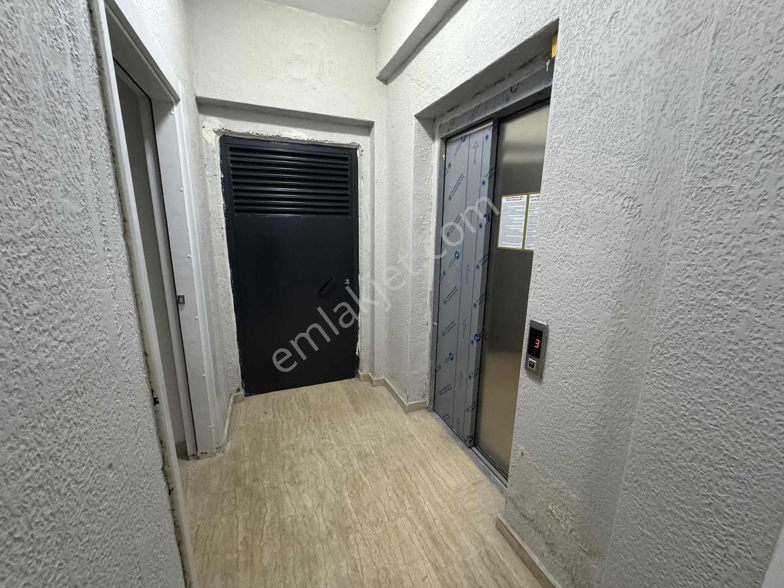 Sancaktepe Atatürk Mahallesinde Kapalı Otopark Olan 2+1 Daire — fotoğraf 16