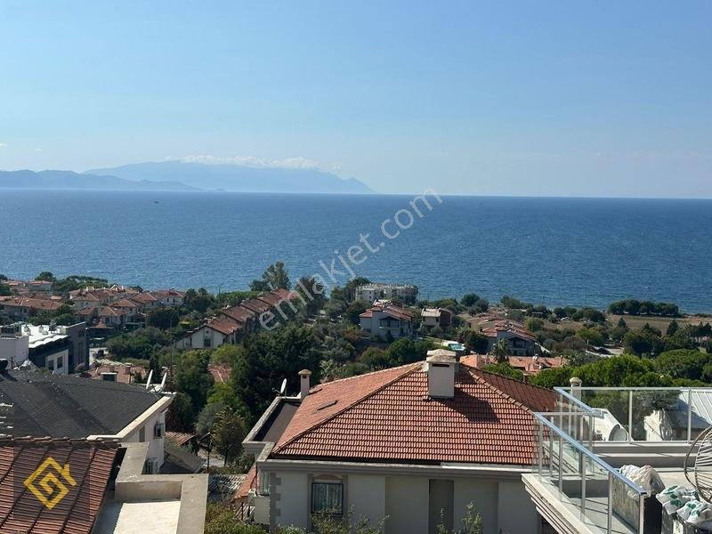 Yılancıburnu Mevki Özel Havuzlu 3 Banyo Full Deniz Manzaralı 4+2