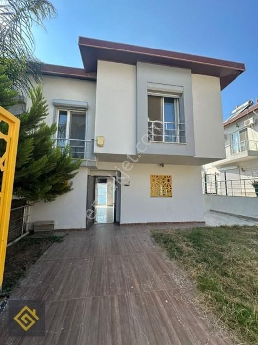 Yılancıburnu Mevki Özel Havuzlu 3 Banyo Full Deniz Manzaralı 4+2 — fotoğraf 9