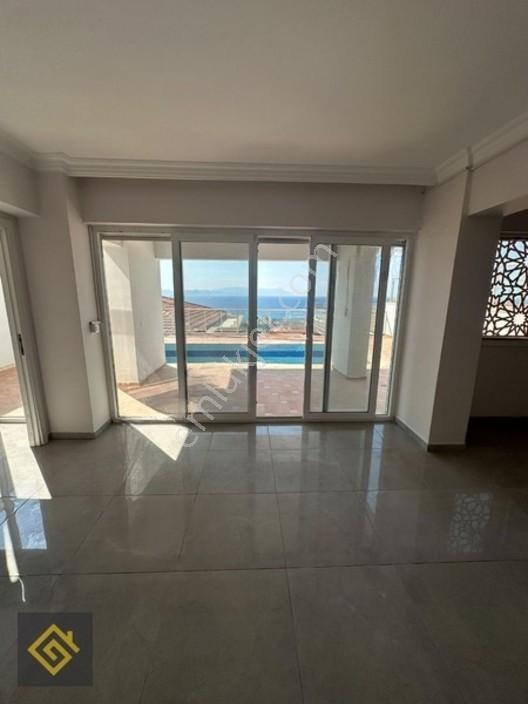 Yılancıburnu Mevki Özel Havuzlu 3 Banyo Full Deniz Manzaralı 4+2 — fotoğraf 12