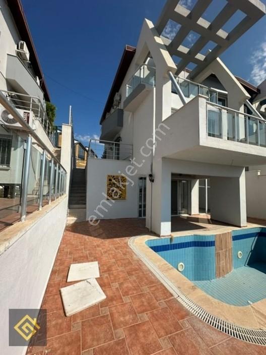 Yılancıburnu Mevki Özel Havuzlu 3 Banyo Full Deniz Manzaralı 4+2 — fotoğraf 24