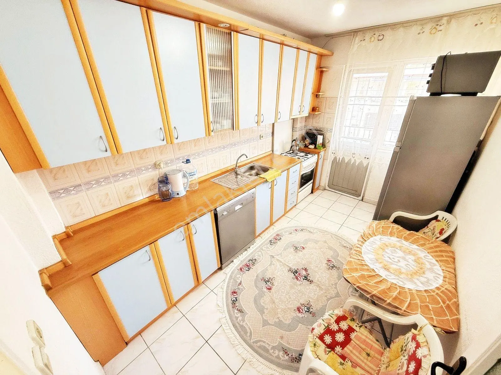 Aktif'ten Akçay'da Satılık Ön Cephe Otoparklı Çift Balkonlu 3+1daire