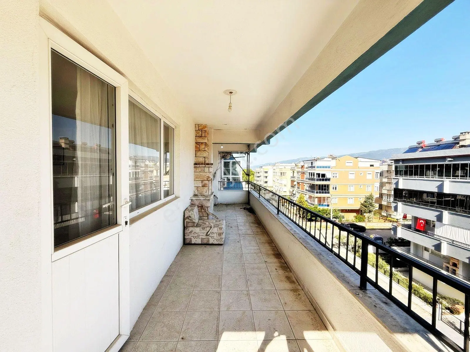 Aktif'ten Akçay'da Satılık Ön Cephe Otoparklı Çift Balkonlu 3+1daire — fotoğraf 24