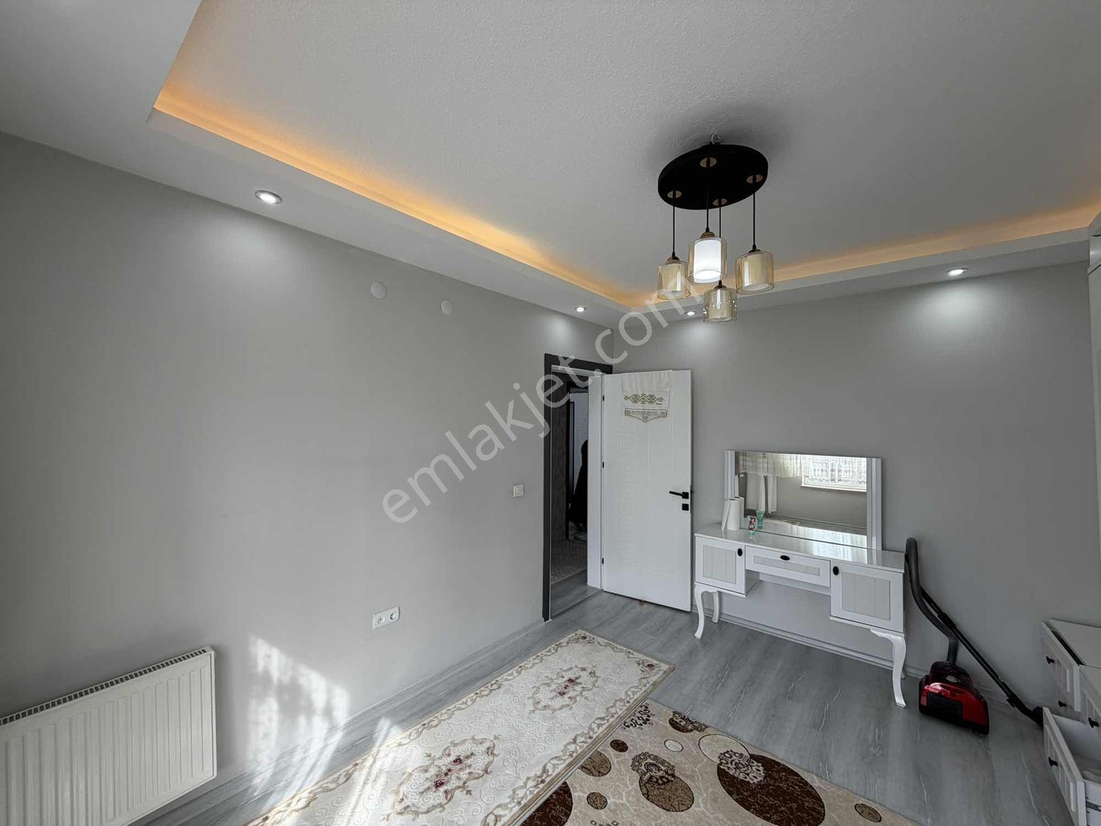 Yusuf Karadağlıdan Karagöz Tokide Satılık Ful Yapılı 2+1 — fotoğraf 7