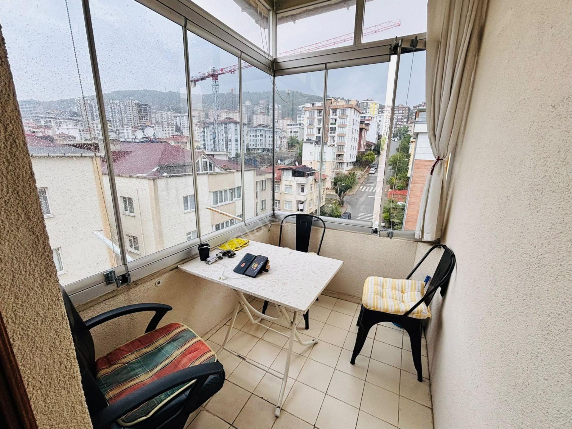 Mertcan'dan Hürriyet Mah. Balkonlu Geniş 3+1 Satılık Daire — fotoğraf 8