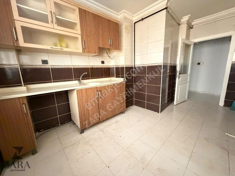 Zara |durali Alıç Mh. Sultan Fatih Cd Yanı Yüksek Kredili 2+1 — fotoğraf 6