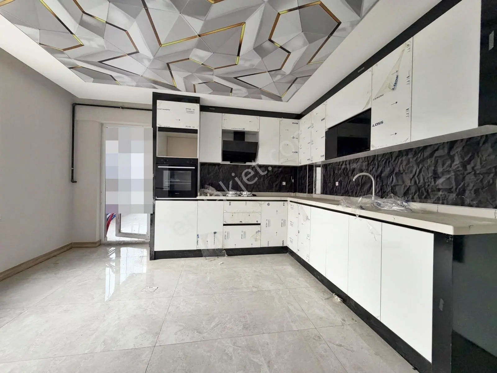 Yuvam'dan Merkezi Konumda Acil Satılık 3+1 Daire Fırsatı !!! — fotoğraf 4