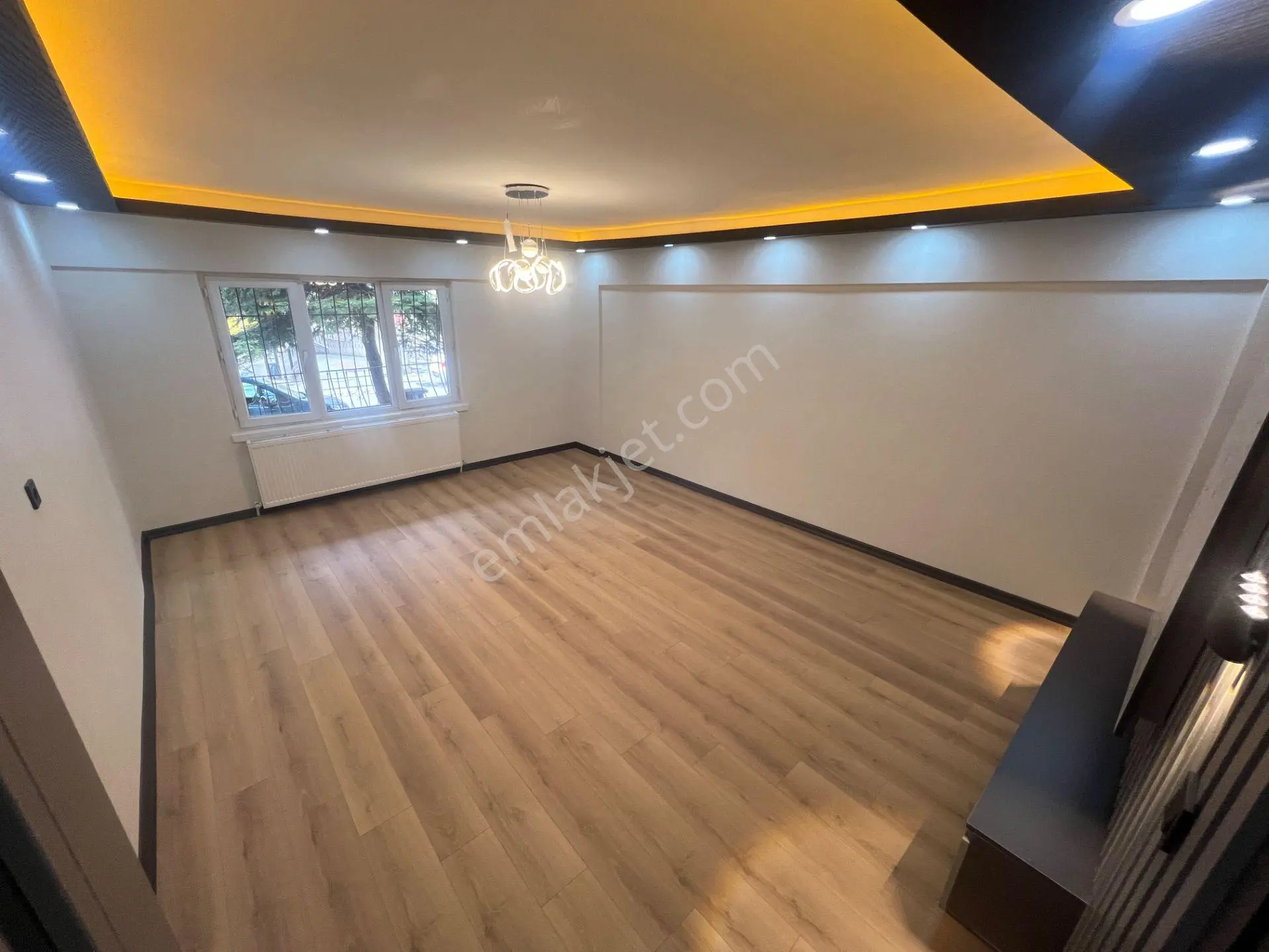 Sincan Akşemsettin Mh Öncephe Salon Bagımsız 125m2 Satılık Daire