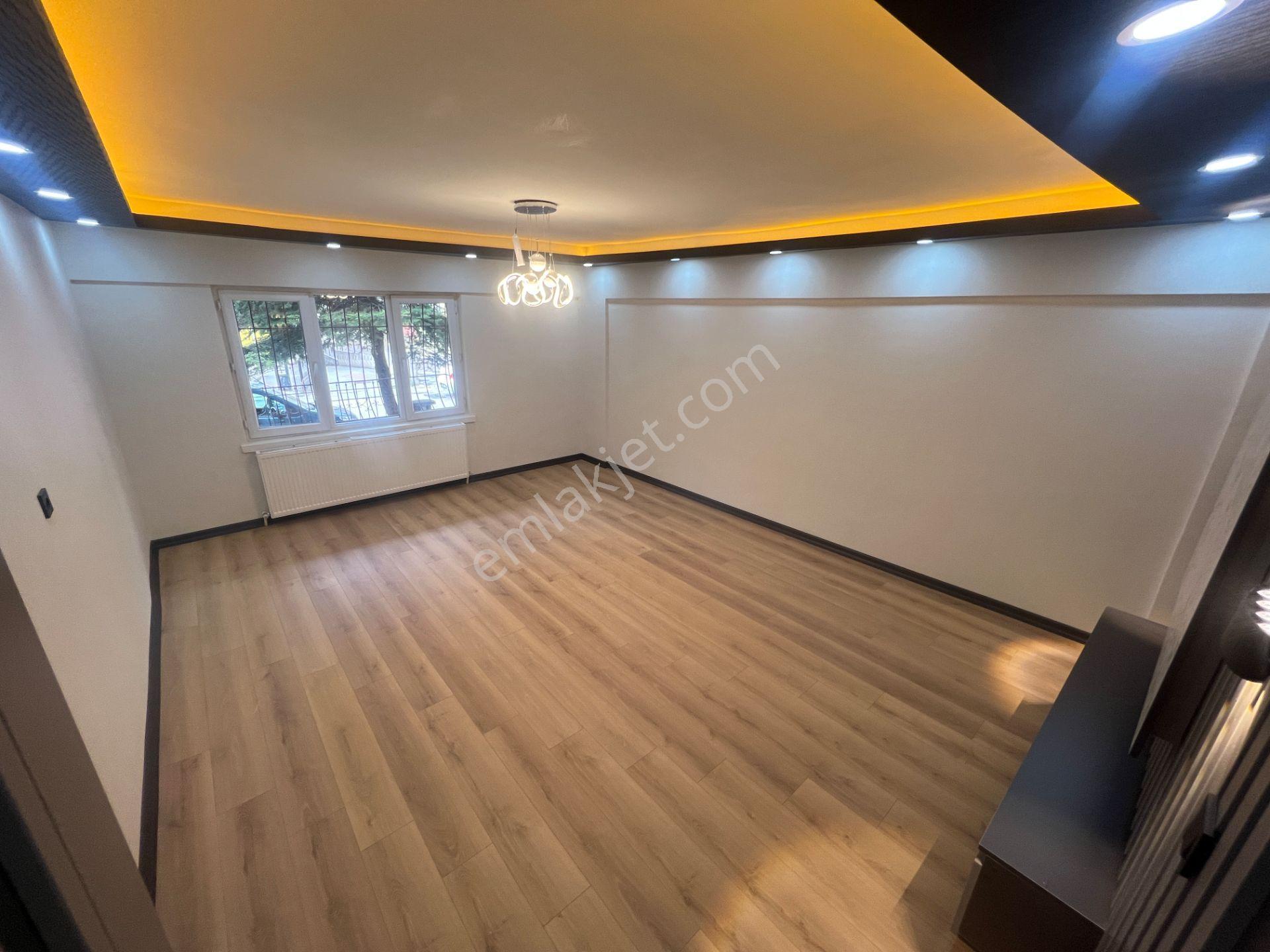 Sincan Akşemsettin Mh Öncephe Salon Bagımsız 125m2 Satılık Daire — fotoğraf 2