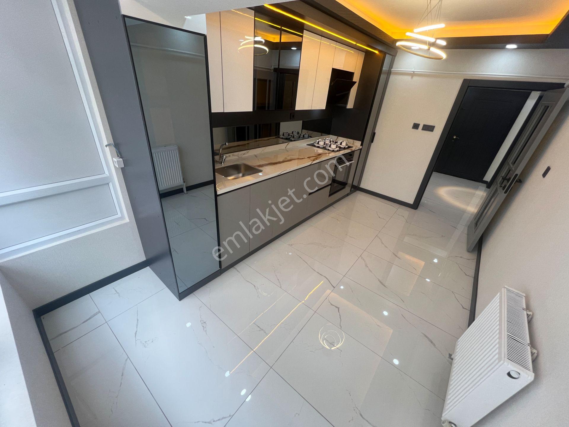 Sincan Akşemsettin Mh Öncephe Salon Bagımsız 125m2 Satılık Daire — fotoğraf 9