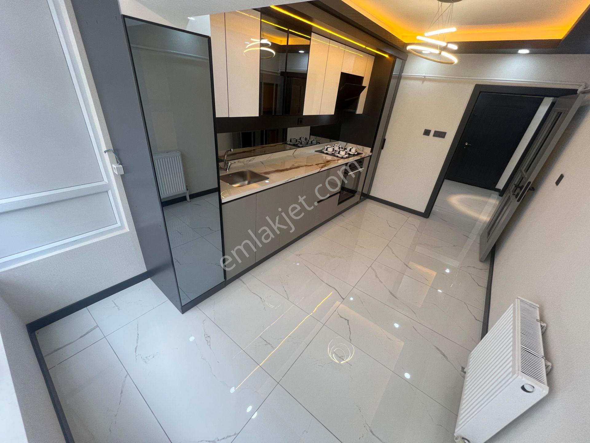 Sincan Akşemsettin Mh Öncephe Salon Bagımsız 125m2 Satılık Daire — fotoğraf 10