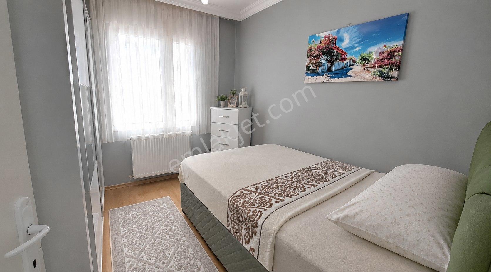 İzmır Buca'da D.gazlı,kapalı Mutfak Satılık 2+1 Daıre — fotoğraf 7