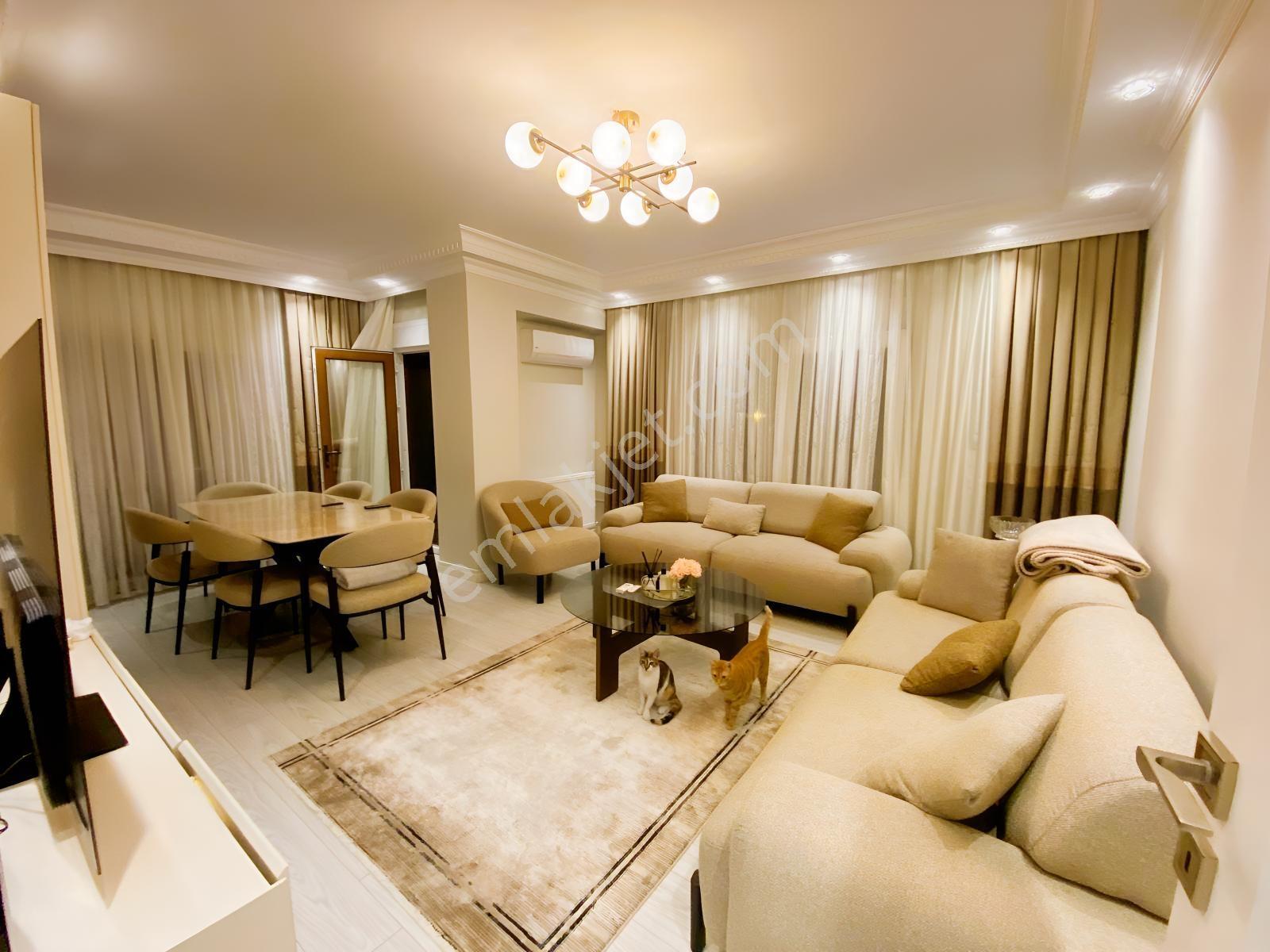 Bahçelievler Erguvan Sitesi İçerisinde 120m² Çok Şık 2.kat 3+1