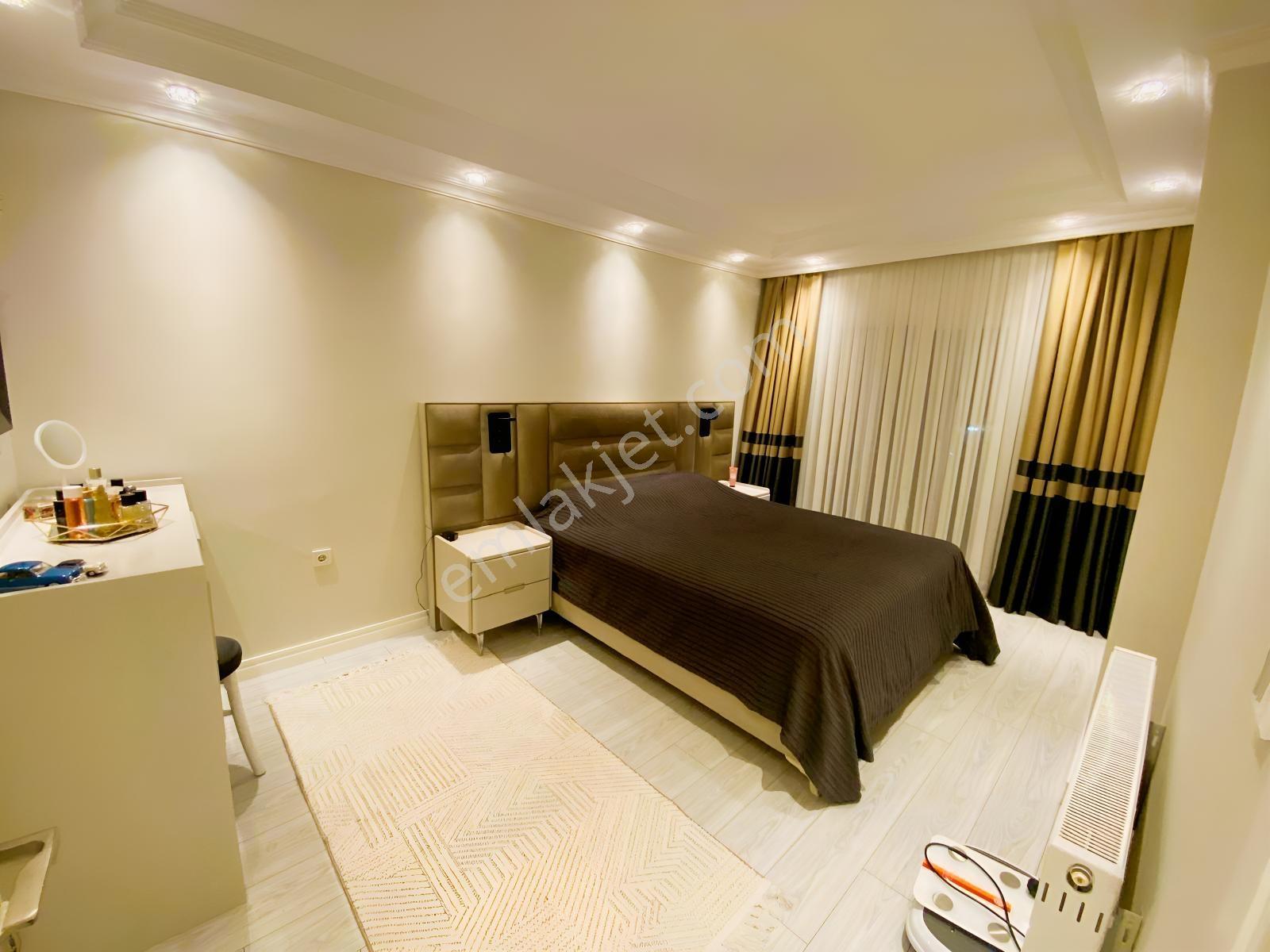 Bahçelievler Erguvan Sitesi İçerisinde 120m² Çok Şık 2.kat 3+1 — fotoğraf 11