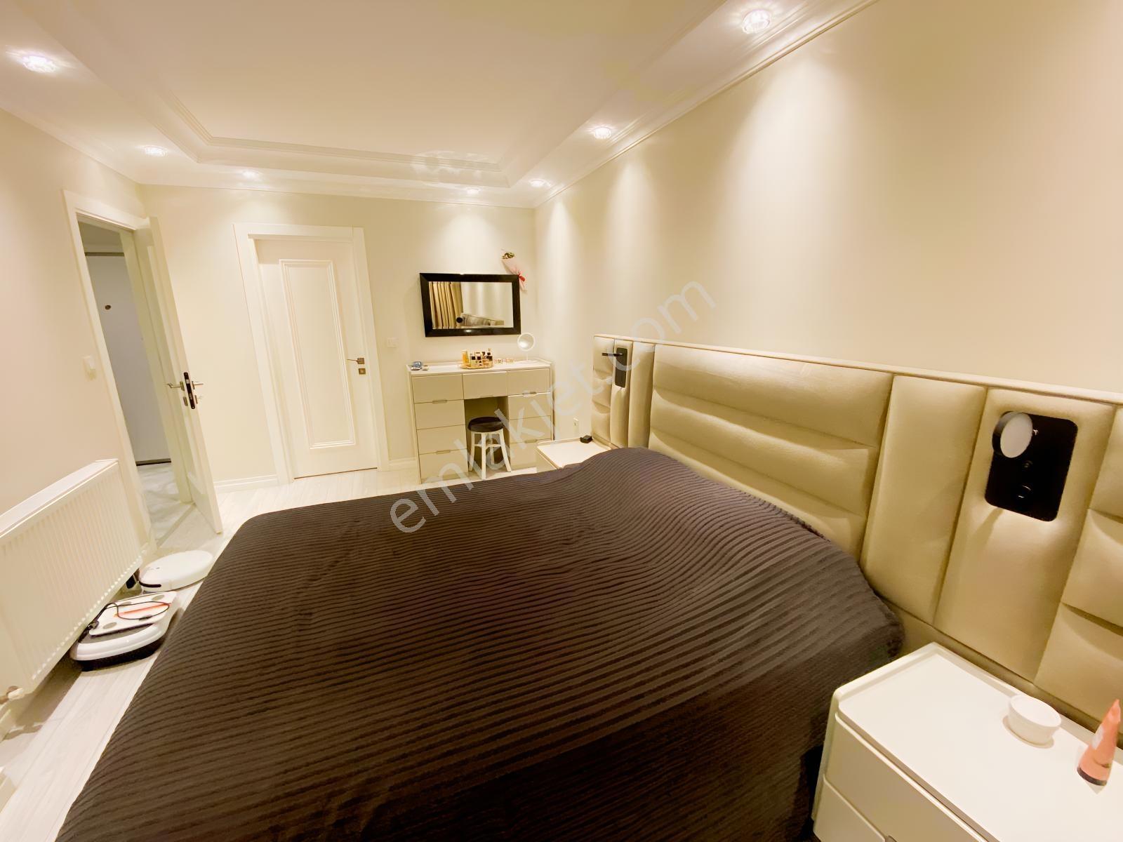 Bahçelievler Erguvan Sitesi İçerisinde 120m² Çok Şık 2.kat 3+1 — fotoğraf 12