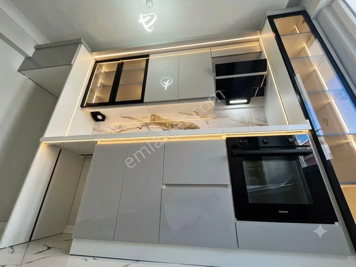 Aktif'ten Akçay'da Satılık Ön Cephe Çift Balkonlu Harika 2+1 Daire — fotoğraf 8