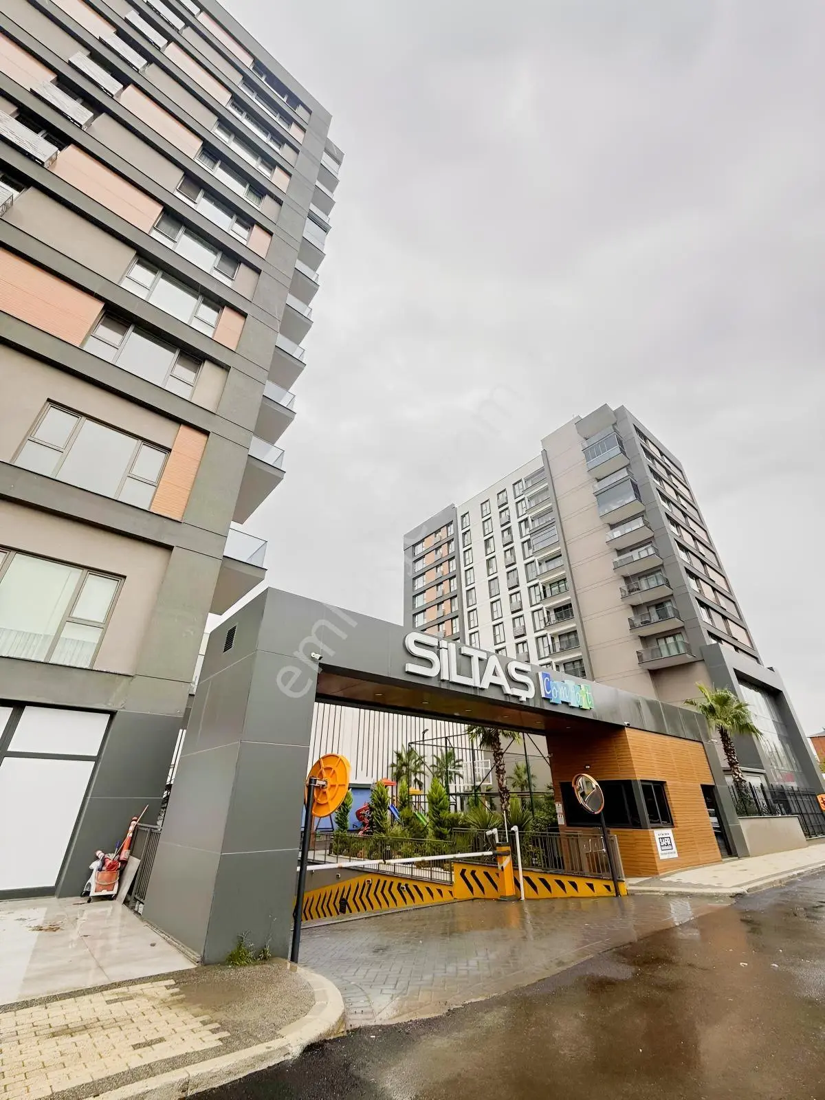 Siltaş Comfort'Da Lüks Daire!Peyzaj Manzaralı Geniş 2+1 Ara Kat!