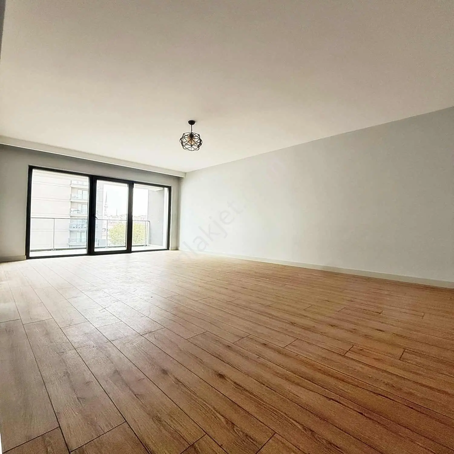 Siltaş Comfort'da Lüks Daire!peyzaj Manzaralı Geniş 2+1 Ara Kat! — fotoğraf 3
