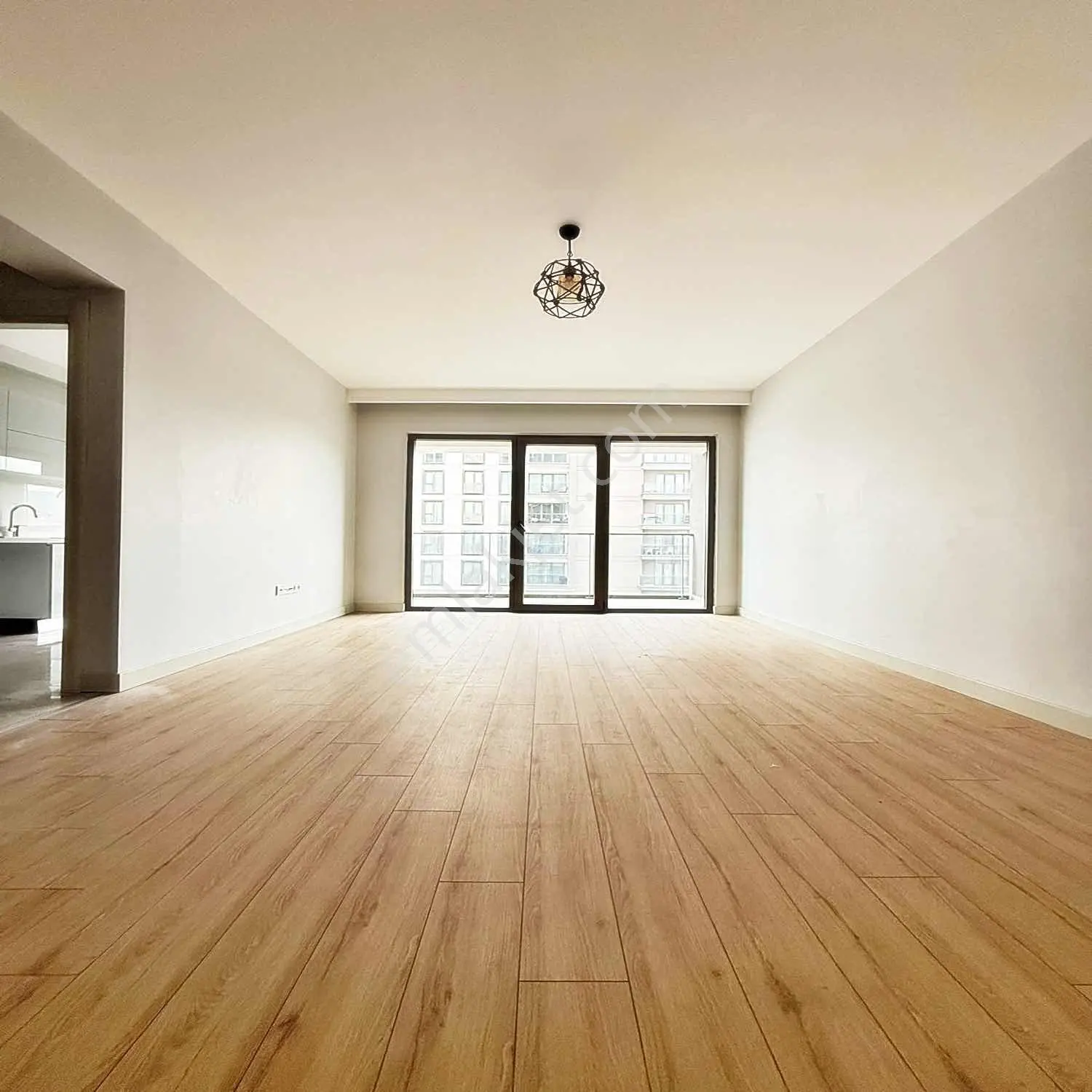 Siltaş Comfort'da Lüks Daire!peyzaj Manzaralı Geniş 2+1 Ara Kat! — fotoğraf 4