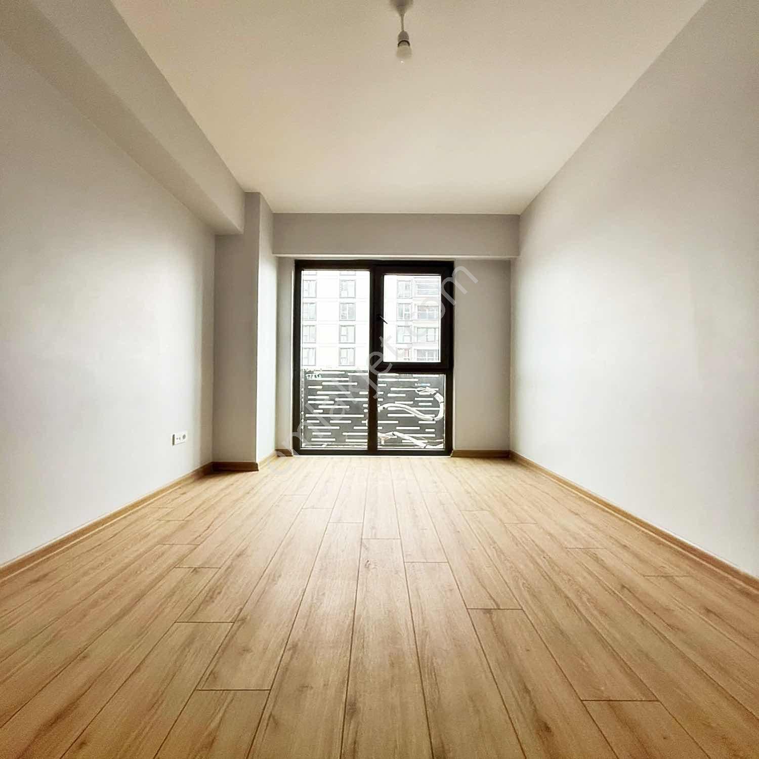 Siltaş Comfort'da Lüks Daire!peyzaj Manzaralı Geniş 2+1 Ara Kat! — fotoğraf 14