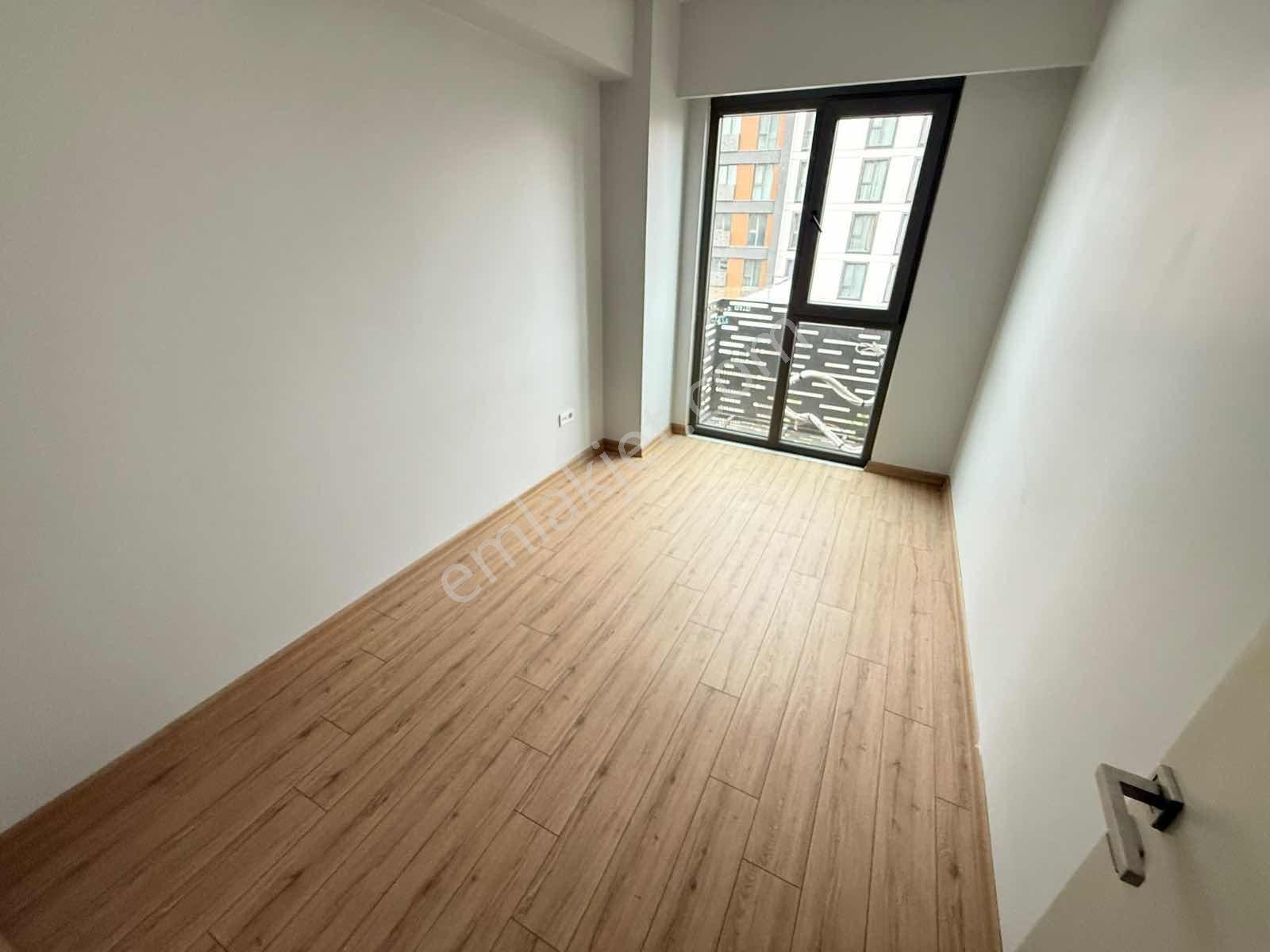 Siltaş Comfort'da Lüks Daire!peyzaj Manzaralı Geniş 2+1 Ara Kat! — fotoğraf 16