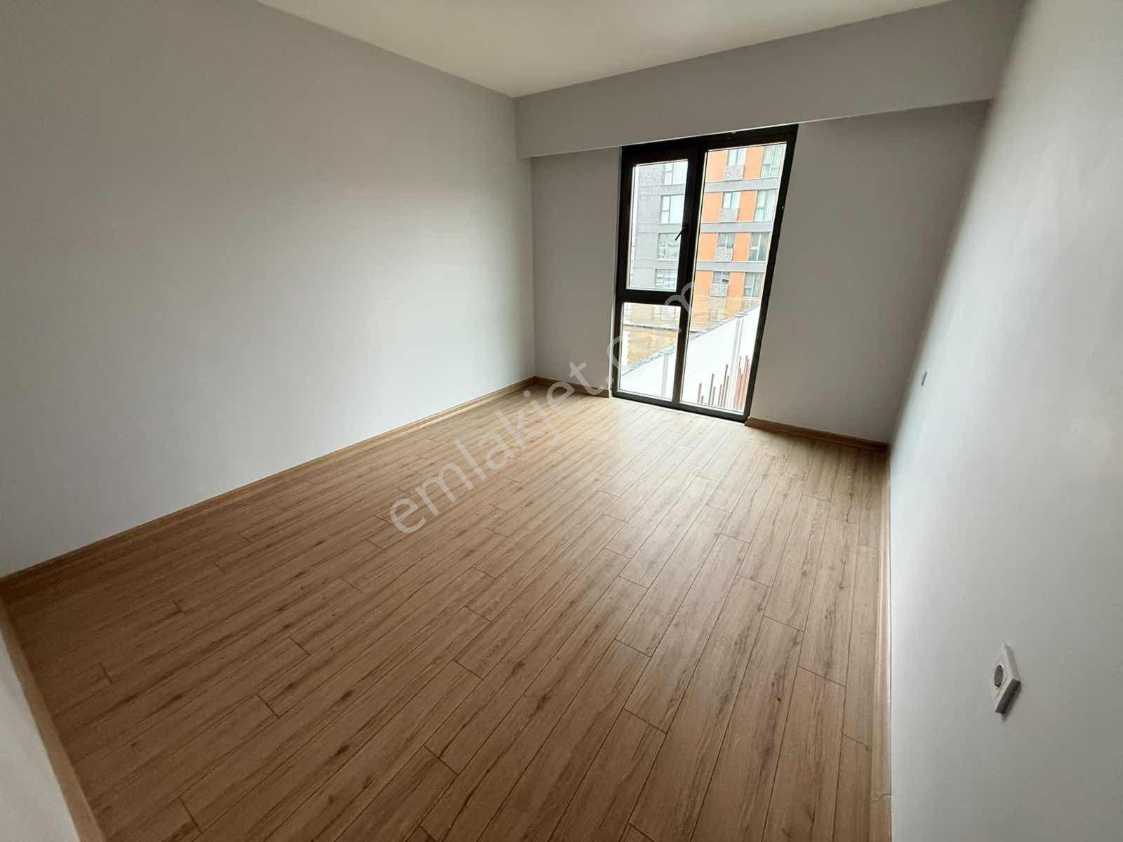 Siltaş Comfort'da Lüks Daire!peyzaj Manzaralı Geniş 2+1 Ara Kat! — fotoğraf 21