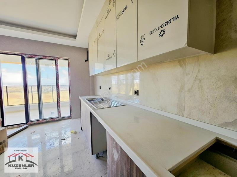 Kuzenler'dn Hastane Yanında Eminevim'e Uygun_18kat Ultra Lüks 4+ — fotoğraf 3
