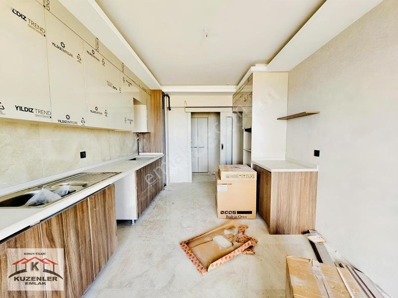 Kuzenler'dn Hastane Yanında Eminevim'e Uygun_18kat Ultra Lüks 4+ — fotoğraf 5