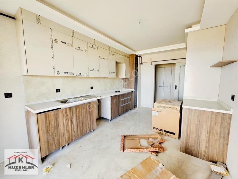 Kuzenler'dn Hastane Yanında Eminevim'e Uygun_18kat Ultra Lüks 4+ — fotoğraf 6