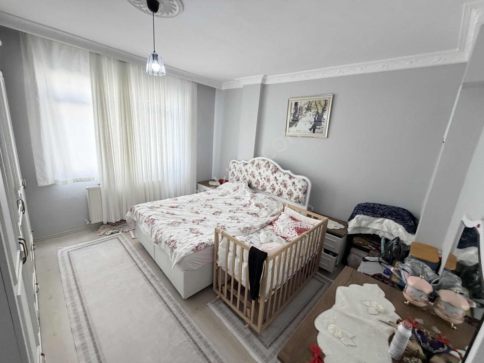 Demir İnşaat Uğurmumcu'da Satılık Çift Cephe 110m2 3.kat — fotoğraf 5