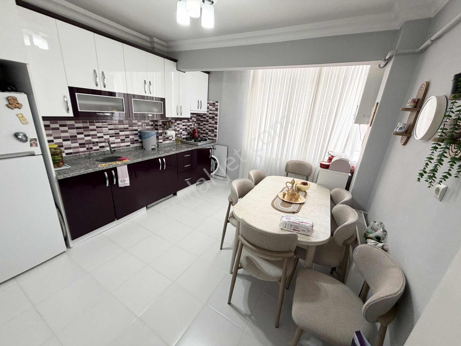 Demir İnşaat Uğurmumcu'da Satılık Çift Cephe 110m2 3.kat — fotoğraf 7