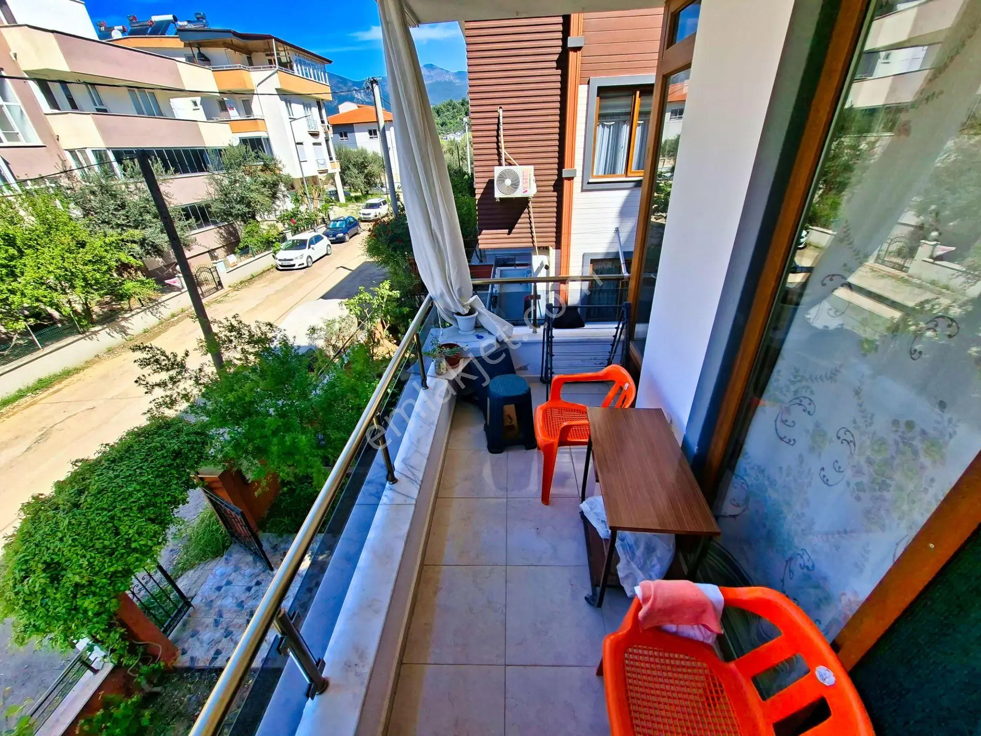 Aktif'ten Akçay Merkez'de Satılık Arakat Yüksek Kredili Lüx 2+1 Daire — fotoğraf 2