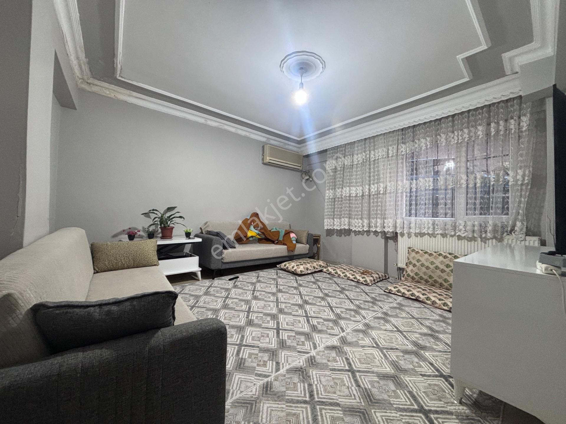 Kocasinan”da Satılık 3+1 110 M2 Giriş Hisseli Daire Yatırıma Uygun Merkezi Konum...