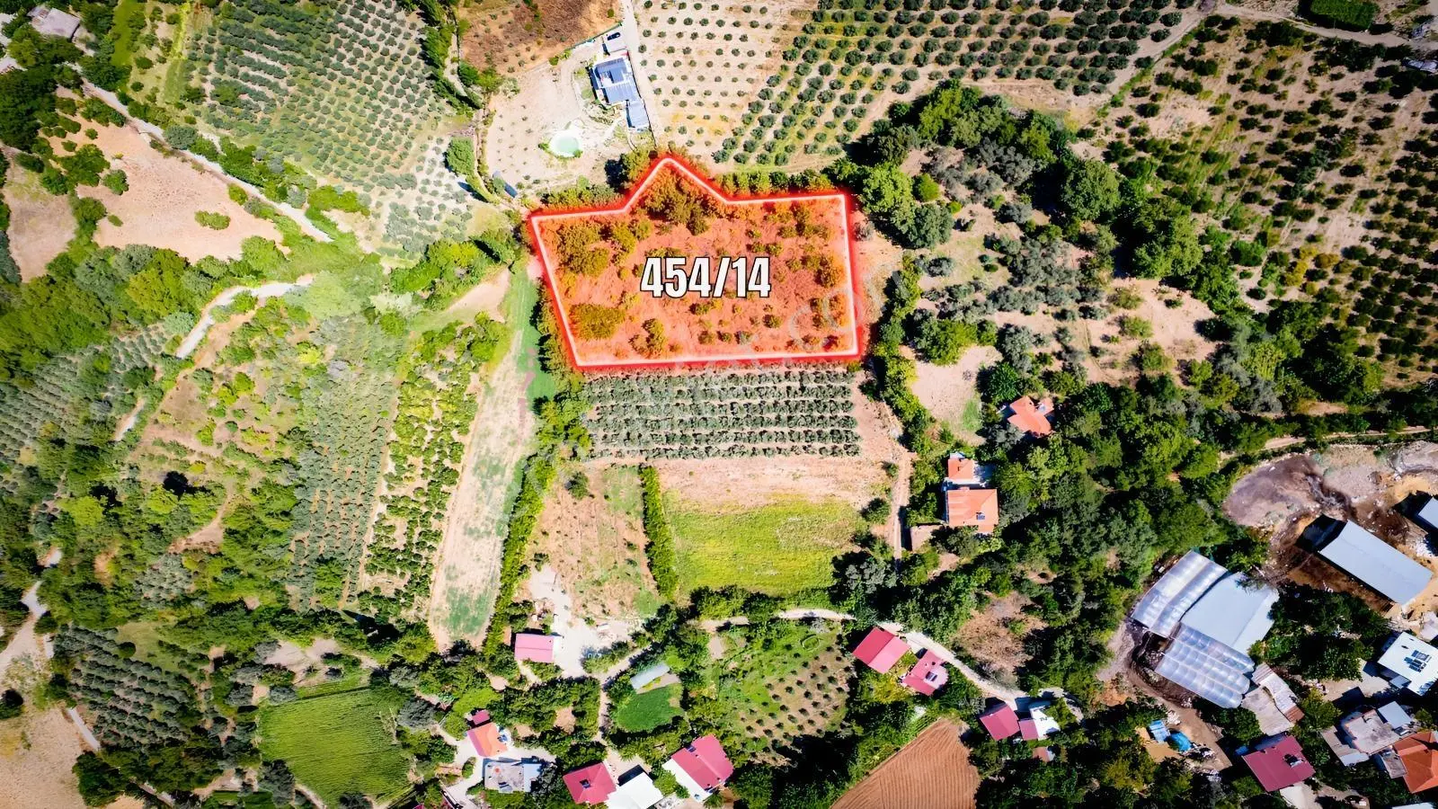 Remax'tan - Seydikemer Yakaköy'de, 4375 M² Köy İçi İmarlı Arsa