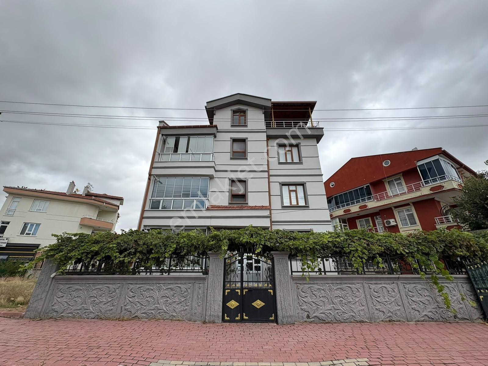 Hüsamettin Çelebi Mahallesin'de 144 M² Geniş 3+1 Daire — fotoğraf 25