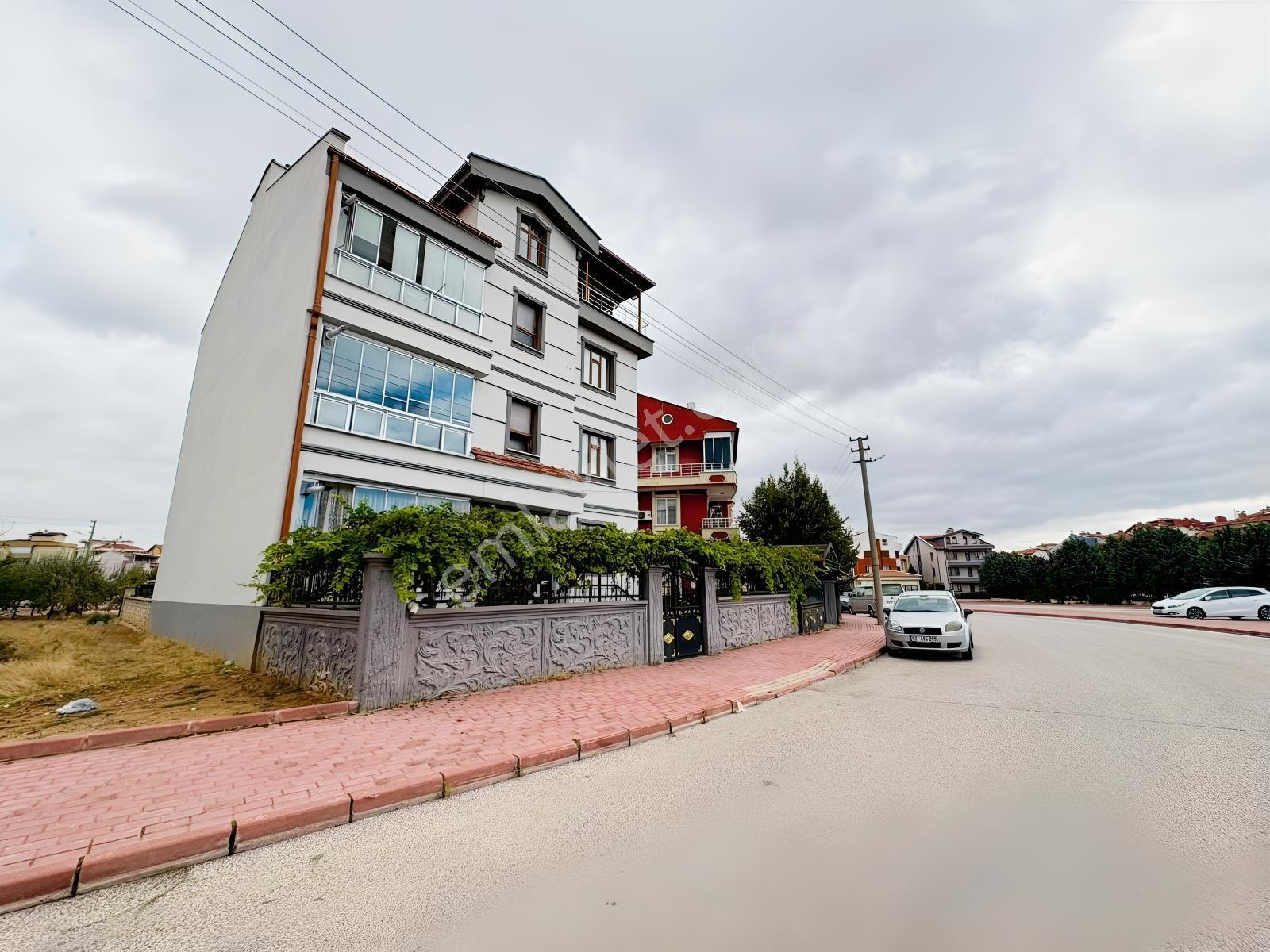 Hüsamettin Çelebi Mahallesin'de 144 M² Geniş 3+1 Daire — fotoğraf 26