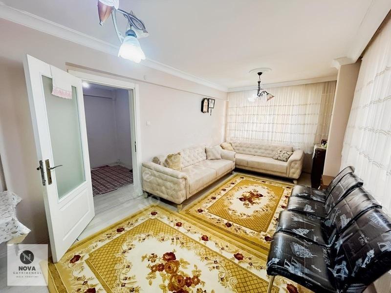 Nova'dan Çalı Merkezde 1+1 Oturuma Hazır Satılık Daire — fotoğraf 5