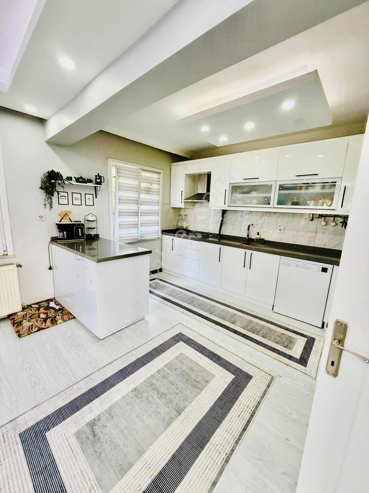 Havuzlarda 430 M²lik Müstakil 4+1 Satılık Villa — fotoğraf 2