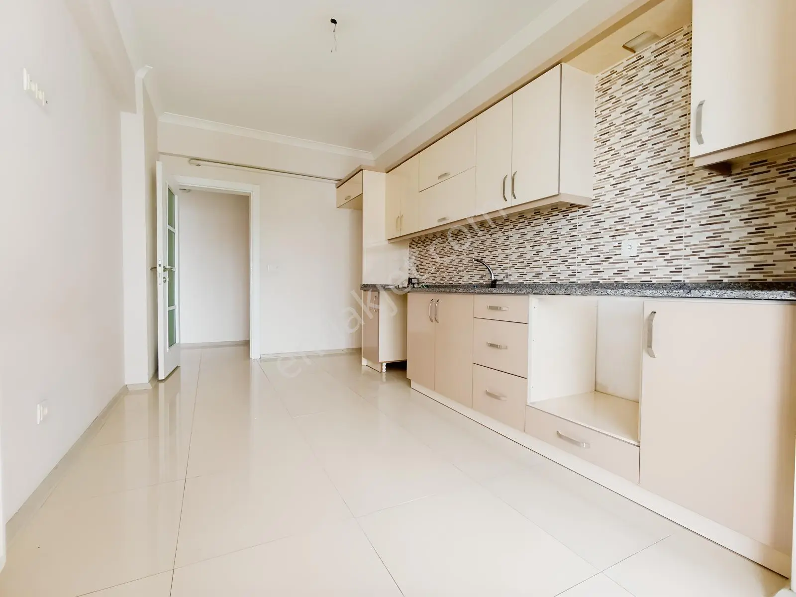 Kaşüstü Mahallesinde Site İçi Satılık 3+1 Deniz Manzaralı Daire — fotoğraf 5