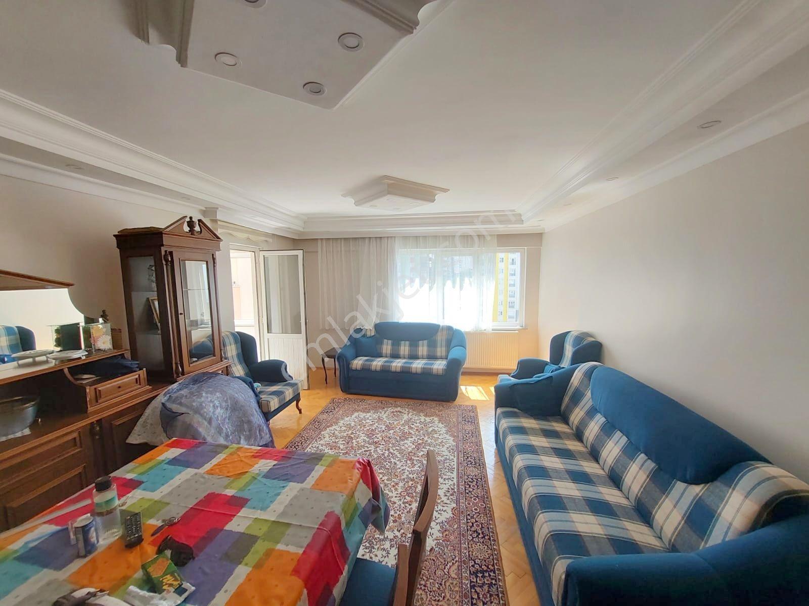 Mertcan'dan Hürriyet Mah İskanlı Site İçi Balkonlu 3+1 Daire — fotoğraf 6