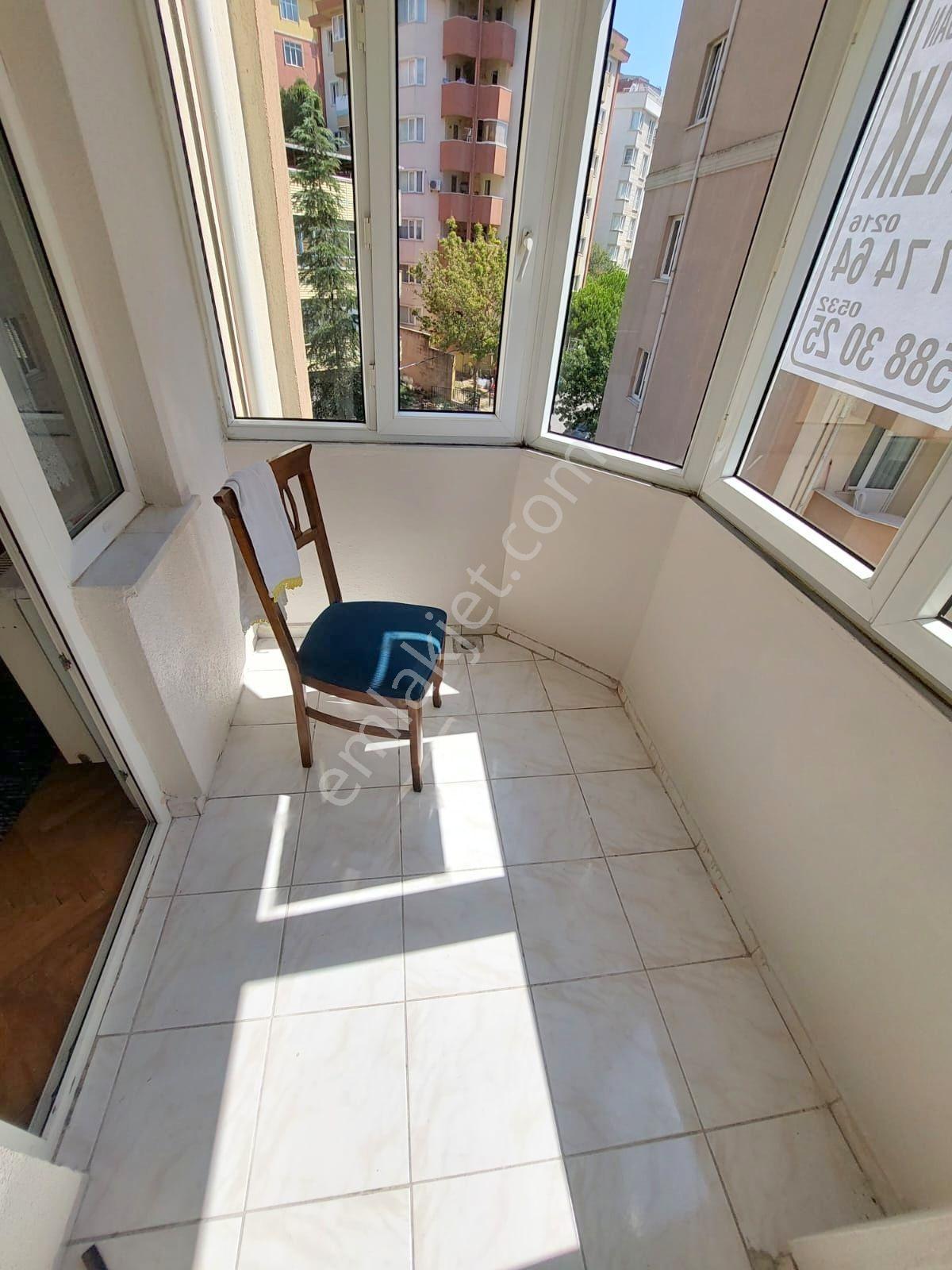 Mertcan'dan Hürriyet Mah İskanlı Site İçi Balkonlu 3+1 Daire — fotoğraf 8