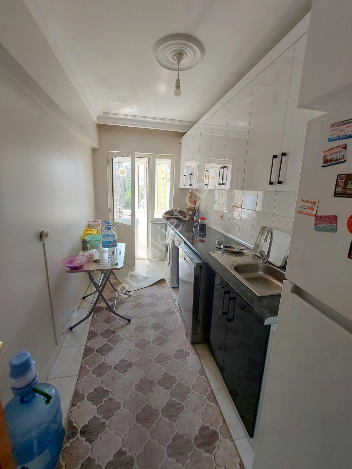 Mertcan'dan Hürriyet Mah İskanlı Site İçi Balkonlu 3+1 Daire — fotoğraf 11