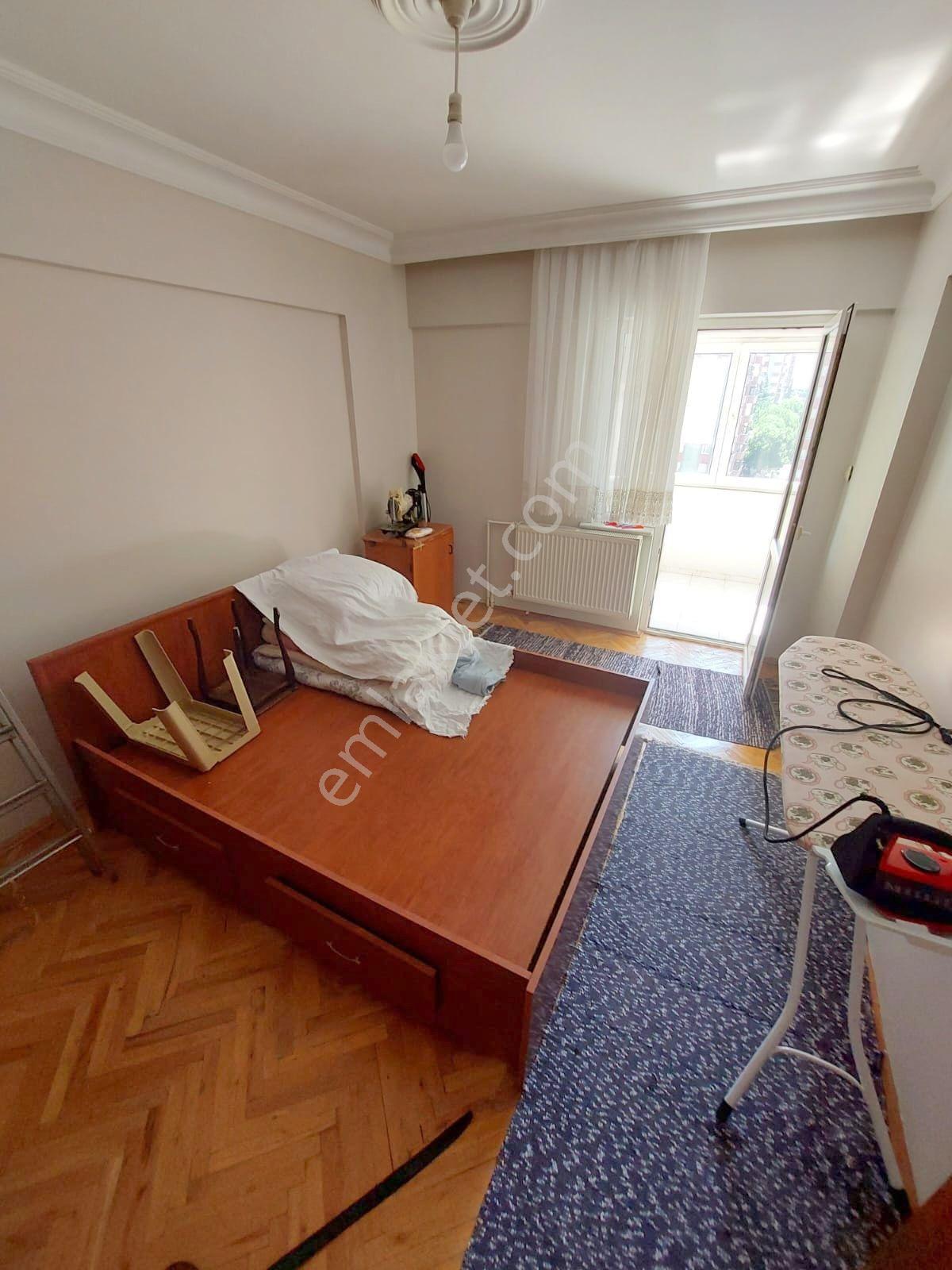 Mertcan'dan Hürriyet Mah İskanlı Site İçi Balkonlu 3+1 Daire — fotoğraf 16